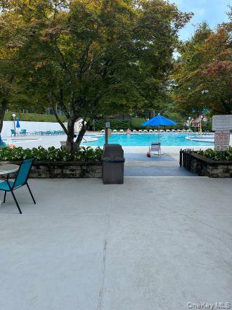 Photo - 77 Richmond Blvd Unidad 4A Rental