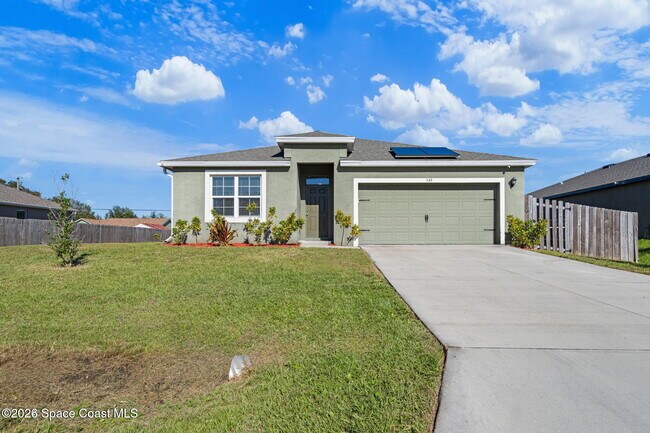 Photo - 549 Lafayette St SW