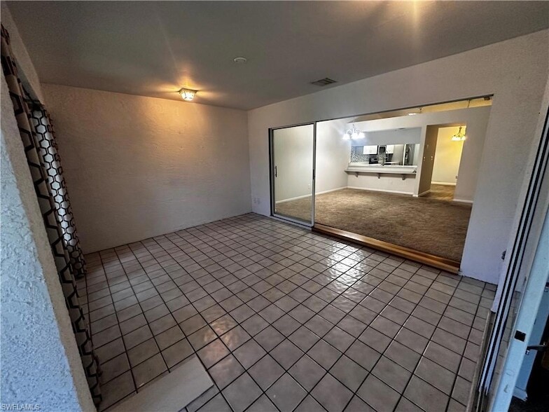 Photo - 902 McGregor Park Cir