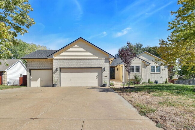 Photo - 1230 S Ridgehurst Cir