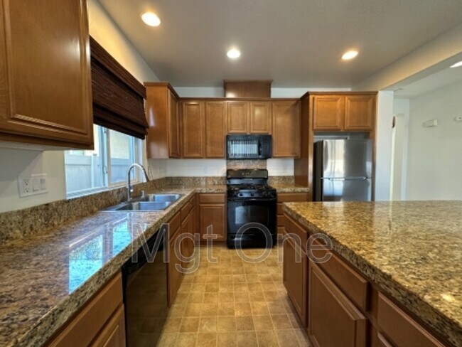 1242 English Oak Way