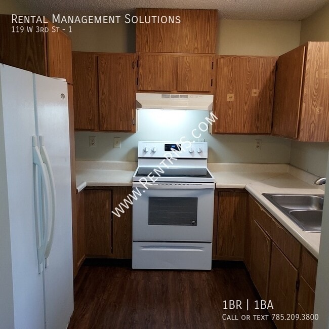 Photo - 119 W 3rd St