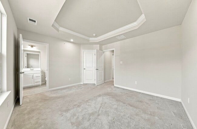 233 Chesna Dr