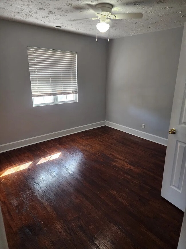 Photo - Room in Apartment on 8th St