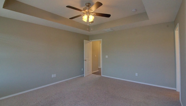 Photo - Willard School District - 3 bedroom home with a fenced in yard