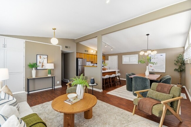 Photo - 1001 Coffey Ct