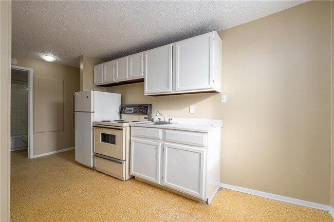 Photo - 79 Euclid Ave Unit 79