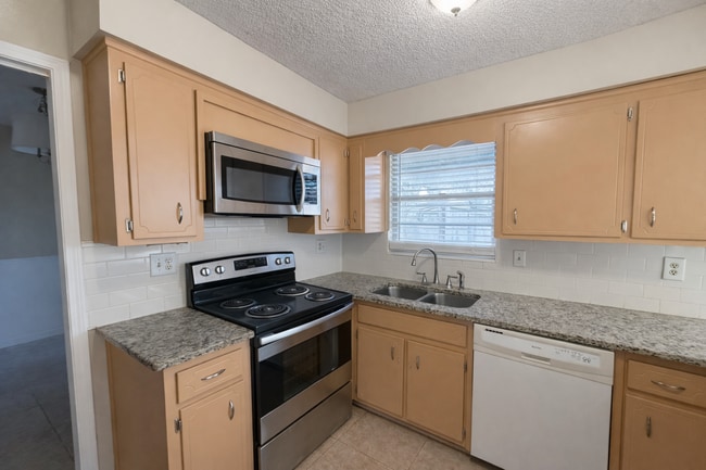 Photo - Woodlands / Lakeside Estates