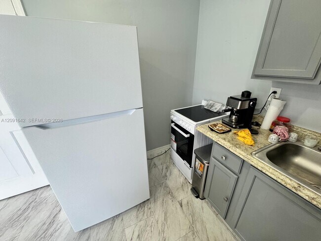 7321 Fairway Blvd Unit 1