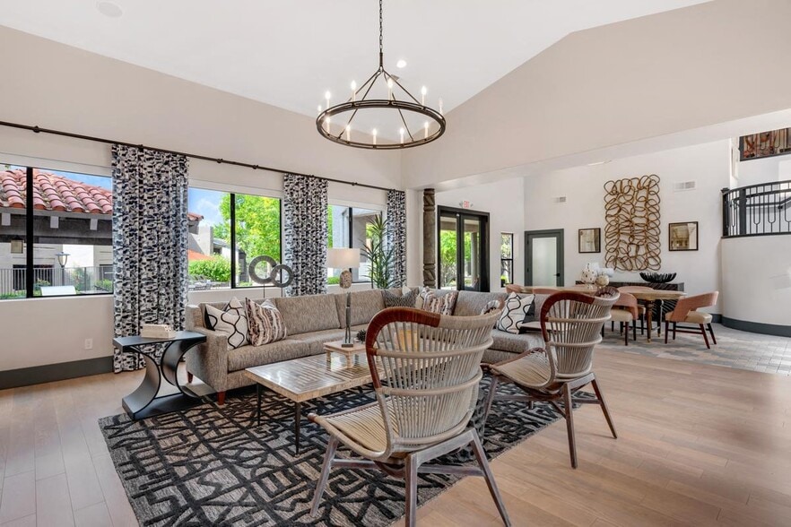 Welcome to La Mirage Apartments