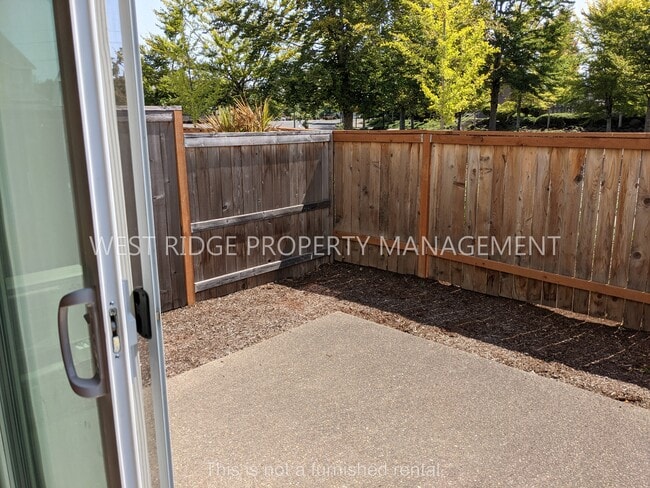Photo - 17584 SW Devonshire Way