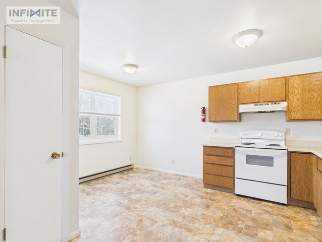 Photo - 3 Bedroom off East Valley Center!