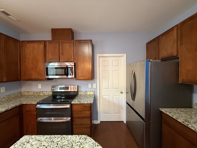 Photo - 4018 Lady Slipper Ln