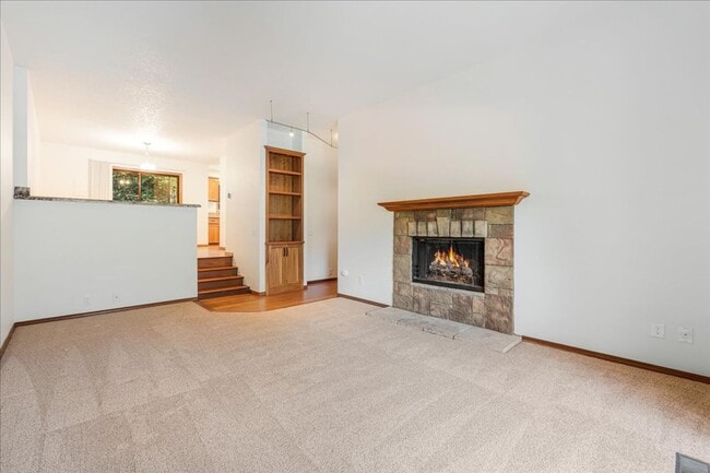 Photo - Secluded Lake Oswego Condo at Mountainside...