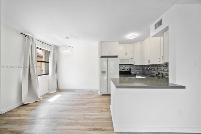 Photo - 2 bedroom in Miami Gardens FL 33169