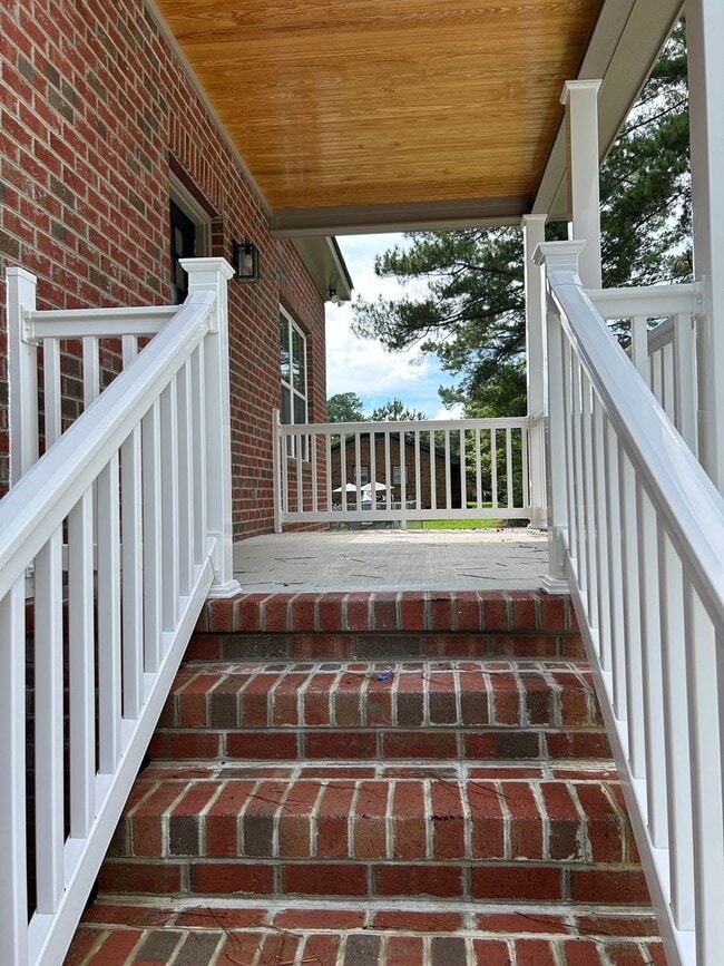 Photo - For Rent: Like New 3-Bedroom 2.5 Bath Home for Rent