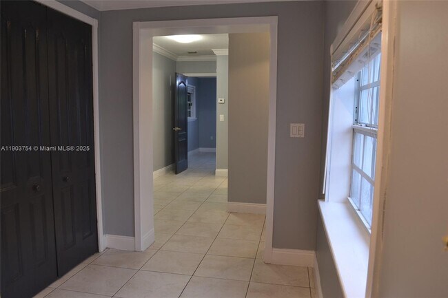 Photo - 3501 NW 14th Terrace Unidad 2