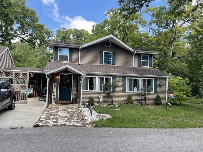 3 Bdrm/2 Bath in East Troy - 3 Bdrm/2 Bath in East Troy House