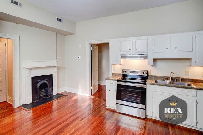 Photo - Colonel Few's Corner - Third St Unit 206-C Third