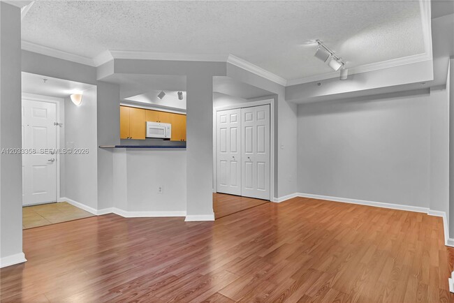 Photo - 1919 Van Buren St Unit 311A