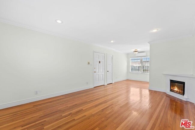 Photo - 1701 Stearns Dr Unidad 3