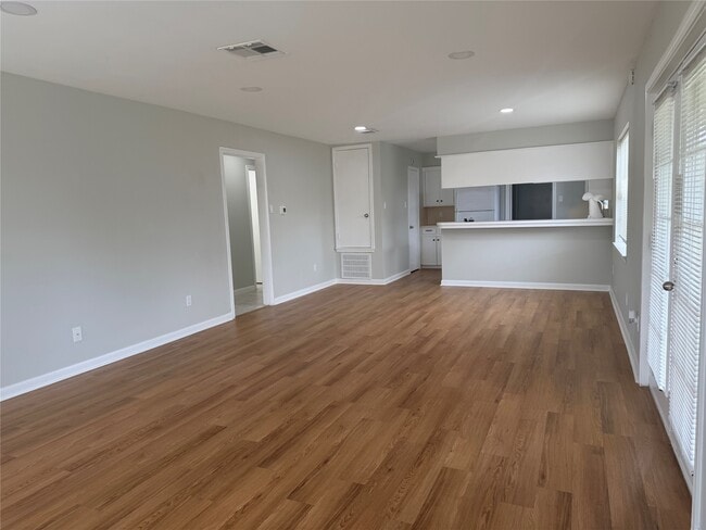 Photo - 10402 Belfast Rd