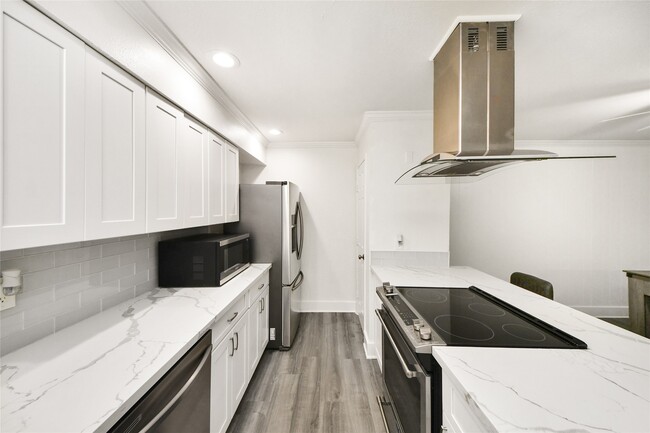 Photo - 3131 Cummins St Unit 71