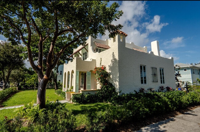 Photo - 302 Fordham Dr
