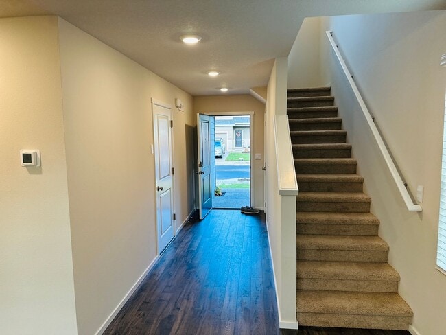 Photo - Beautiful Brand New 5 Bedroom Home!