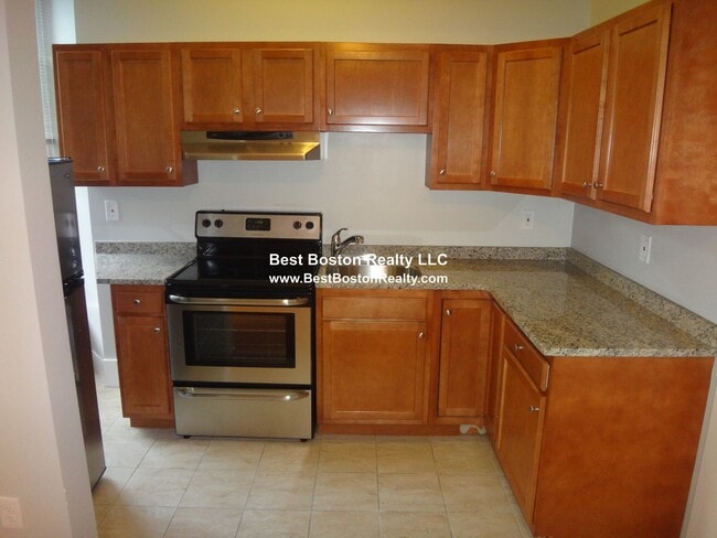Building Photo - 9 Sewall Ave Unit 119