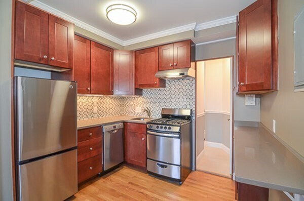 Building Photo - 89 West Cedar St Unit 7