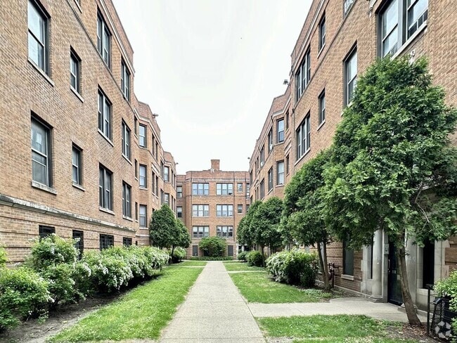 Building Photo - 1363 W Estes Ave Rental