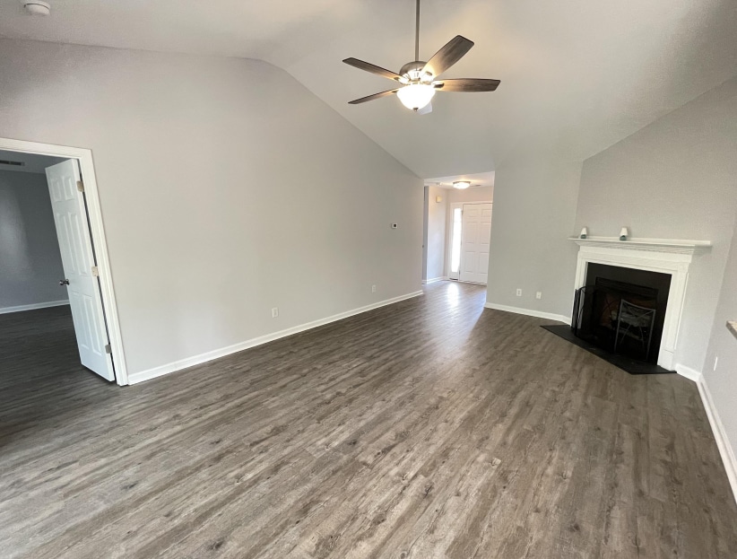 Photo - 4996 Southgate Pkwy