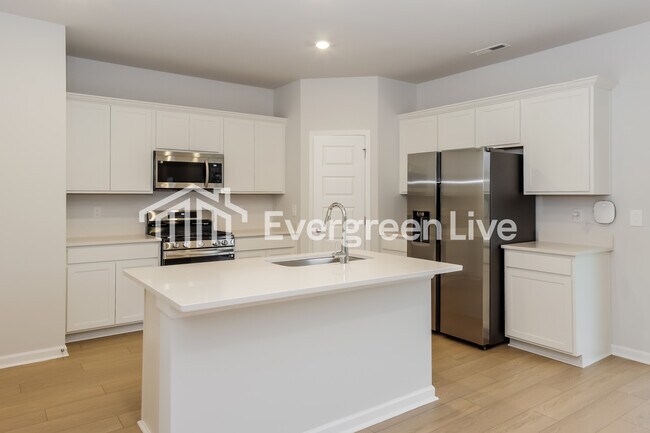 Photo - 206 Exeter St