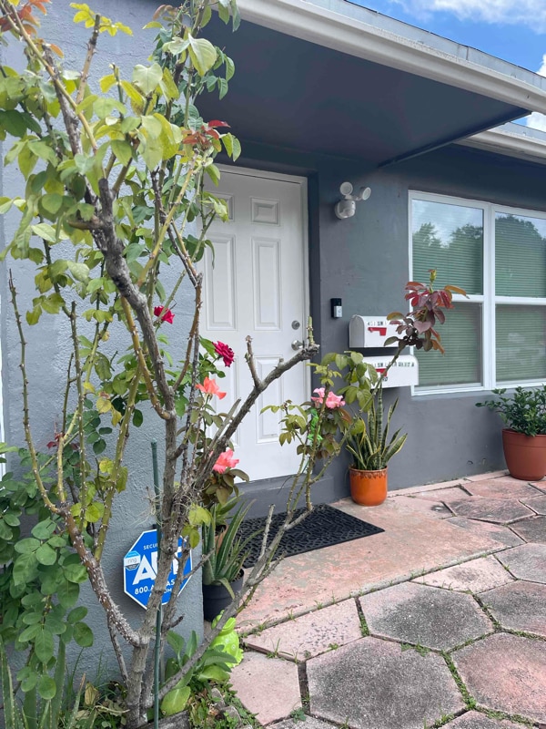 Photo - 401 SW 10th Terrace