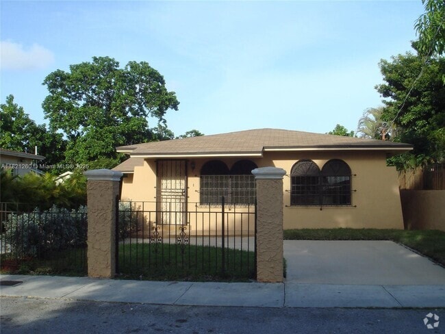 Building Photo - 1129 SW 11th Ave Unit 1129 Rental