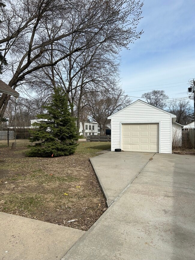 Photo - 1012 E 5th Ave