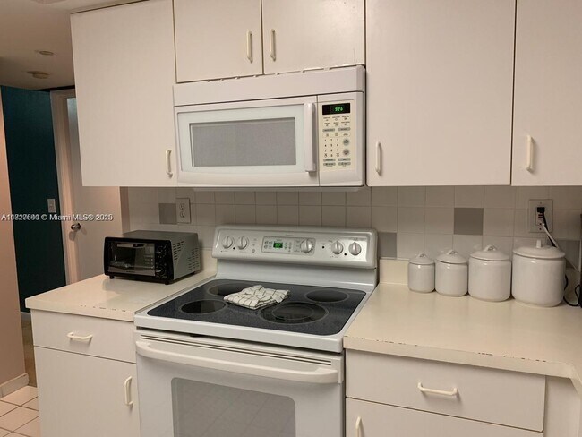 Photo - 3300 NE 191st St Unit 1101