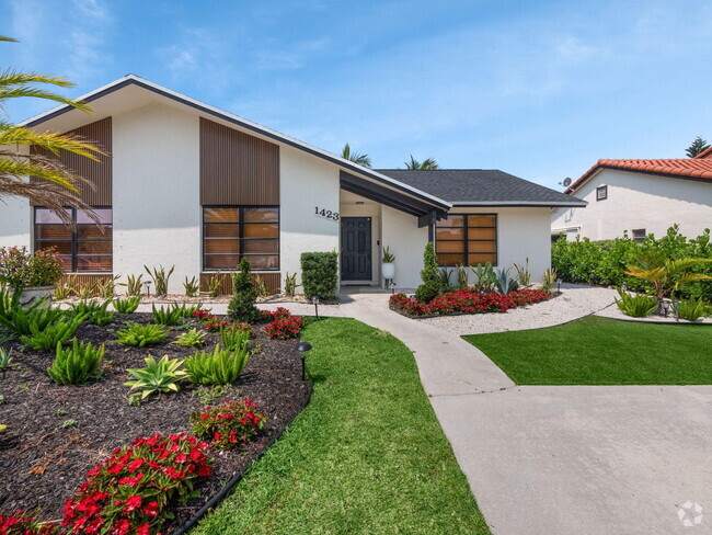 Building Photo - 1423 Riverside Cir Rental