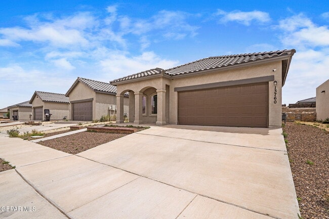 Photo - 13760 Blackburn Ave