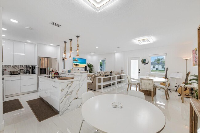 Photo - 7235 SW 39th St