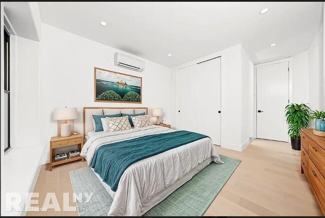 Photo - 704 Eighth Avenue Unit 4B