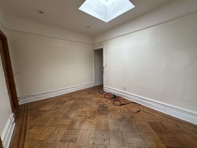 Photo - 28-18 41st Ave Unit 2R