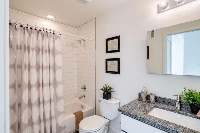 Photo - 2617 W Girard Ave Unit Braverman 4C