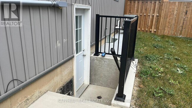 Photo - 28 Barker Pkwy