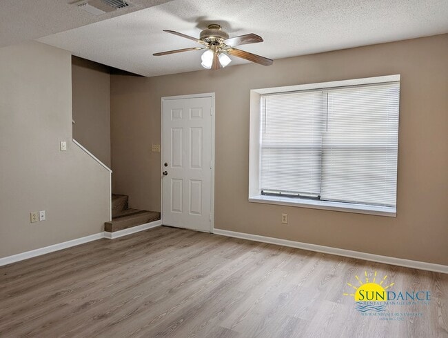 Photo - Nice 2 Bedroom Townhouse in Fort Walton Be...