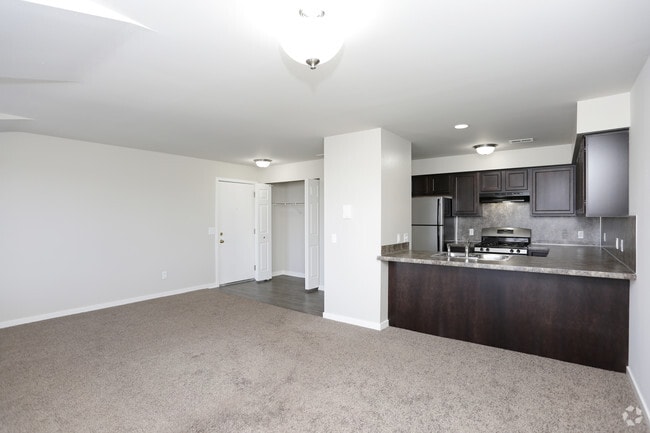 Dining & Kitchen Remodeled 2 Bdrm Floorplan - Bayberry Farms Apartments