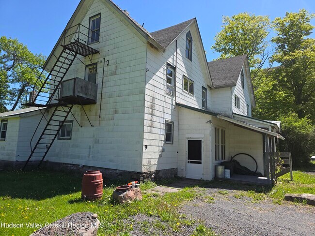 Photo - 1253 NY-214