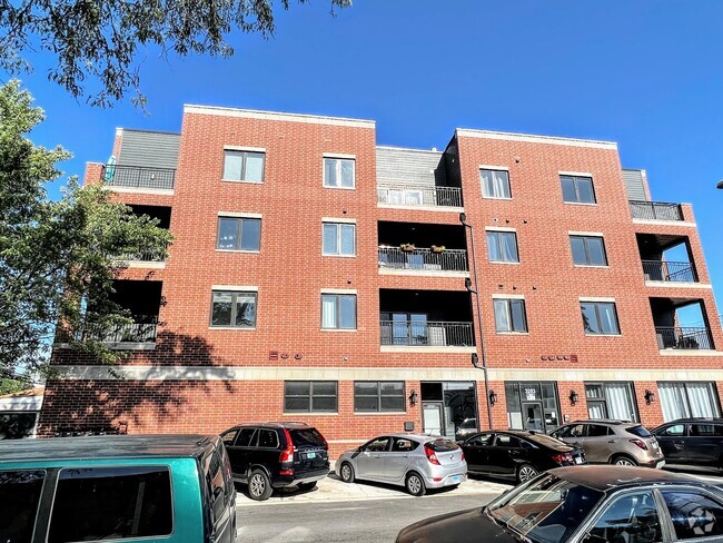 Building Photo - 3203 N Ridgeway Ave Unit 2B Rental