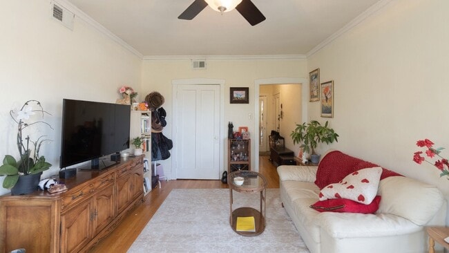 Photo - 2555 W Eastwood Ave Unit 2555 W Eastwood